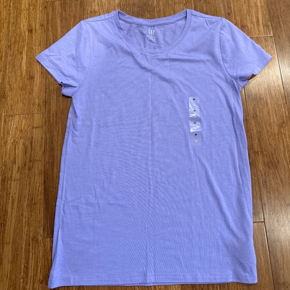 GAP Tops - GAP favorite tee violet t-shirt
